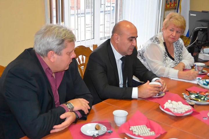 Блиц-ответ Губернатора Алексея Островского по вопросу НКА белорусов