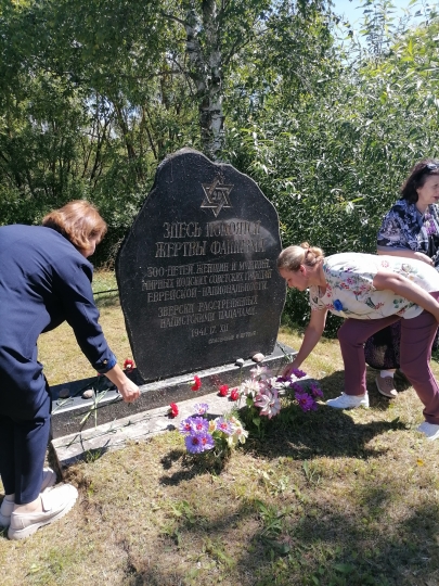 Делегация смолян на белорусской родине автора современного иврита